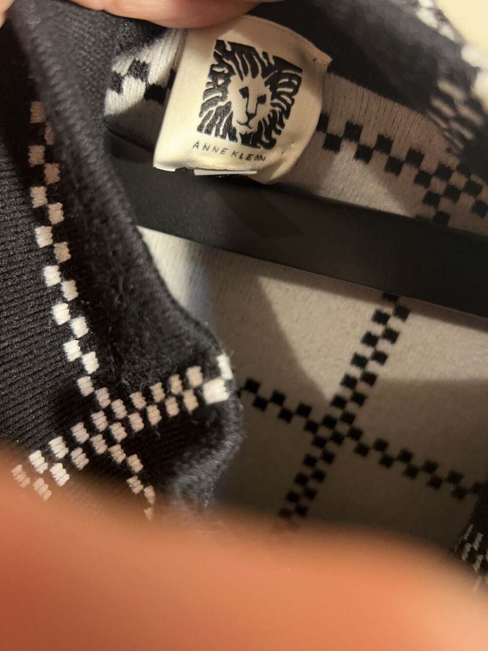 Anne Klein Black and White Grid Pattern Knit Cardigan Jacket Size S - Picture 2 of 4